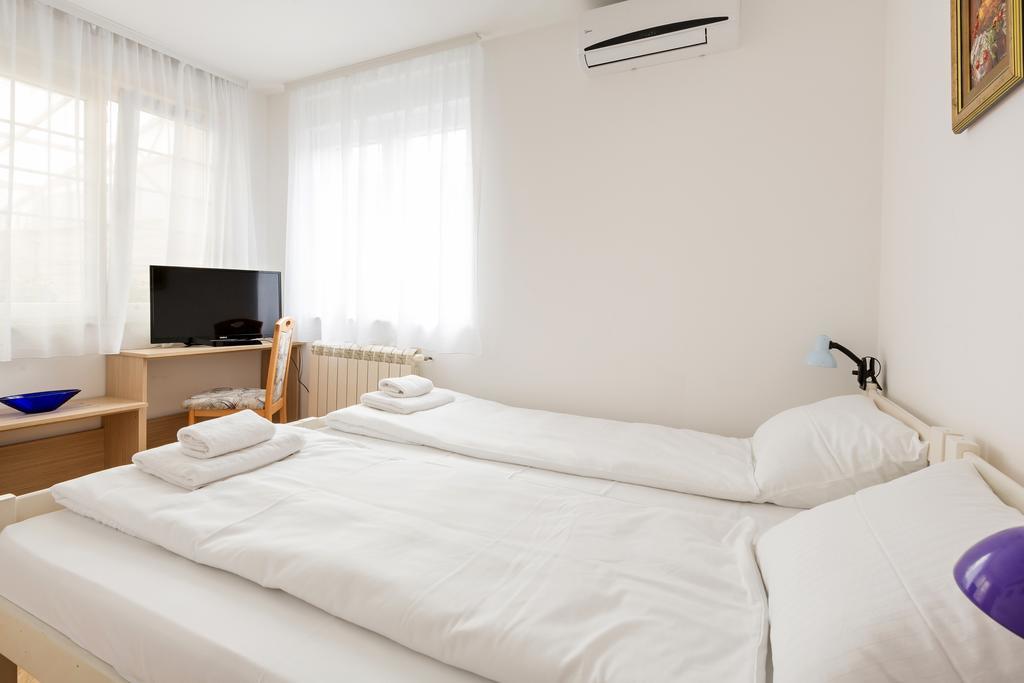 Dolce Vita Luxury Suites Βελιγράδι Εξωτερικό φωτογραφία